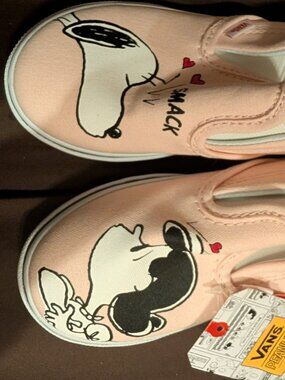 Vans Snoopy size 10 girls NWT